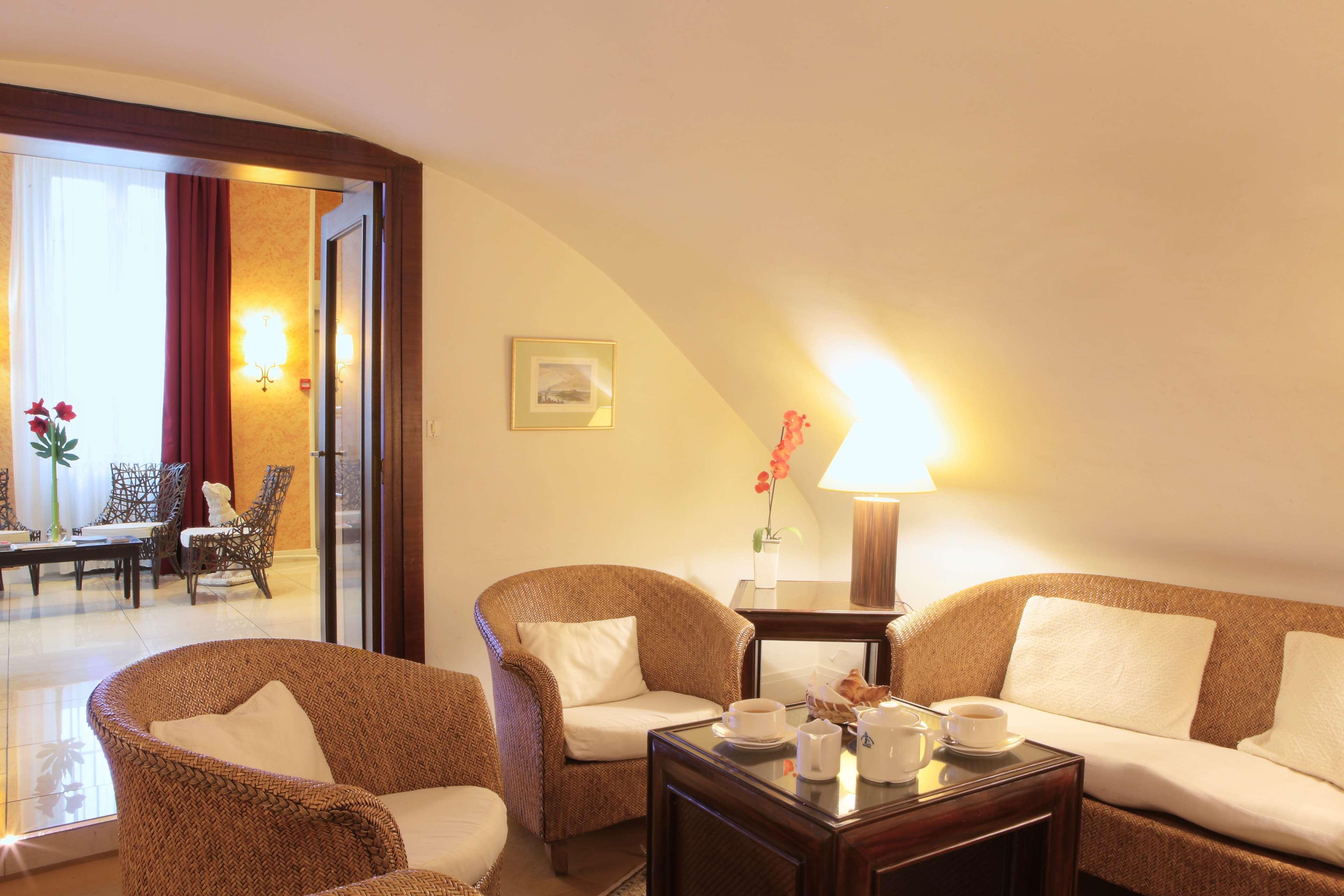 Best Western De Diane Nevers Dış mekan fotoğraf