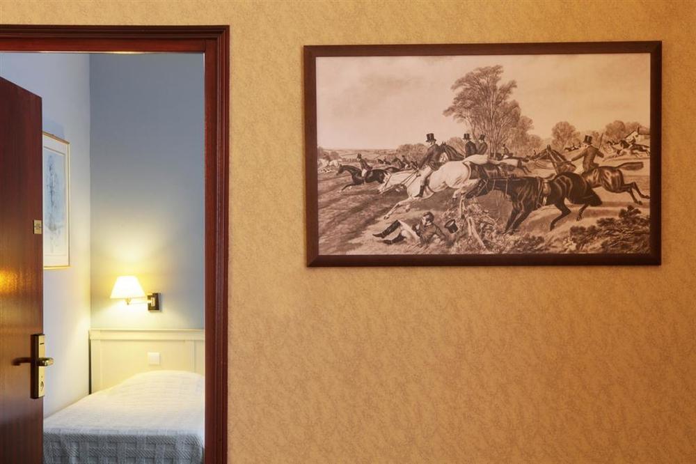 Best Western De Diane Nevers Oda fotoğraf